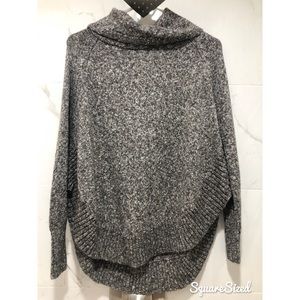 NWOT Knitted “poncho”